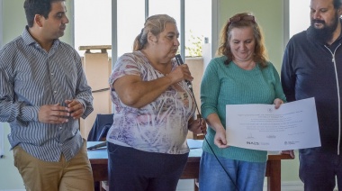 El concejal Poustis y el INAES entregaron matrículas a cooperativas