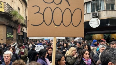 Masivo repudio al acto negacionista de Victoria Villarruel: "Fueron 30.000"