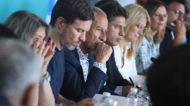 Axel Kicillof se reunió en La Costa con intendentes bonaerenses y más de 200 productores de la región"