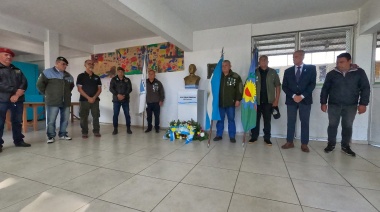 Con un llamado a mantener viva la memoria se homenajeó a los veteranos y caídos en Malvinas