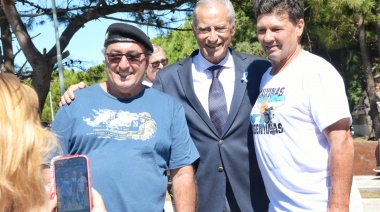 Con un llamado a mantener viva la memoria se homenajeó a los veteranos y caídos en Malvinas