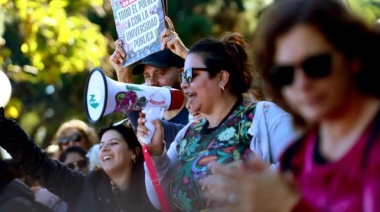 ACTO EN  LA COSTA EN ADHESIÓN A LA MARCHA  POR EL AJUSTE  A LA EDUCACIÓN PÚBLICA UNIVERSITARIA