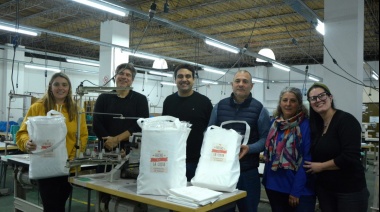 La cooperativa “Hecho en La Costa” funciona en el Polo Textil y logró ampliar su producción