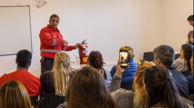 Se realizó una capacitación sobre manejo del fuego en el Hospital de Santa Teresita