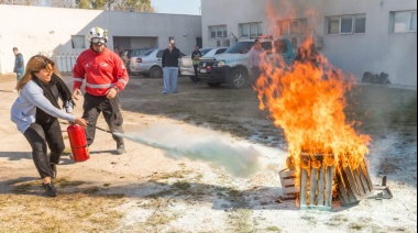 Se realizó una capacitación sobre manejo del fuego en el Hospital de Santa Teresita