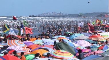 Más de 250.000 turistas eligieron La Costa para recibir el año y se mantienen las expectativas según los primeros números de enero