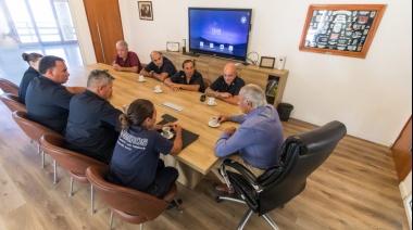 El intendente De Jesús recibió a bomberos costeros que combatieron los incendios en El Bolsón