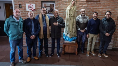 Una escultura de la Virgen de Fátima fue entronizada en la terminal de ómnibus de Mar de Ajó