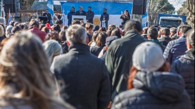 20 de Junio: 240 niñas y niños prometieron Lealtad a la Bandera