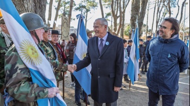 20 de Junio: 240 niñas y niños prometieron Lealtad a la Bandera