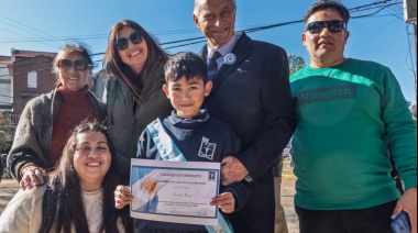 20 de Junio: 240 niñas y niños prometieron Lealtad a la Bandera