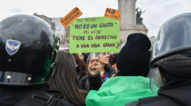 El Gobierno actúa como si negara la existencia de las personas con discapacidad
