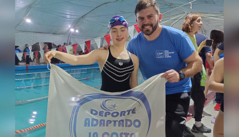 Clara Lagos Campeona Nacional de Natación Paralímpica con 4 medallas doradas