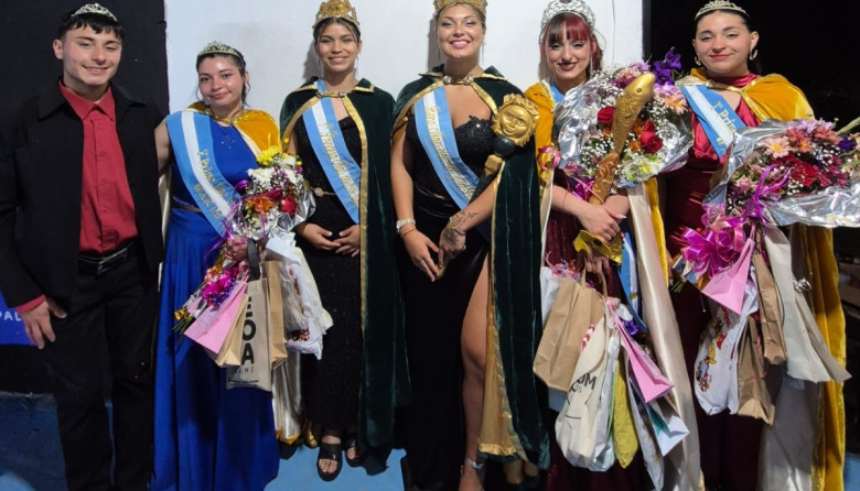 La corte de la Fiesta Nacional del Sol y la Familia participó de la 56° Fiesta Nacional de la Corvina Rubia en Mar de Ajó