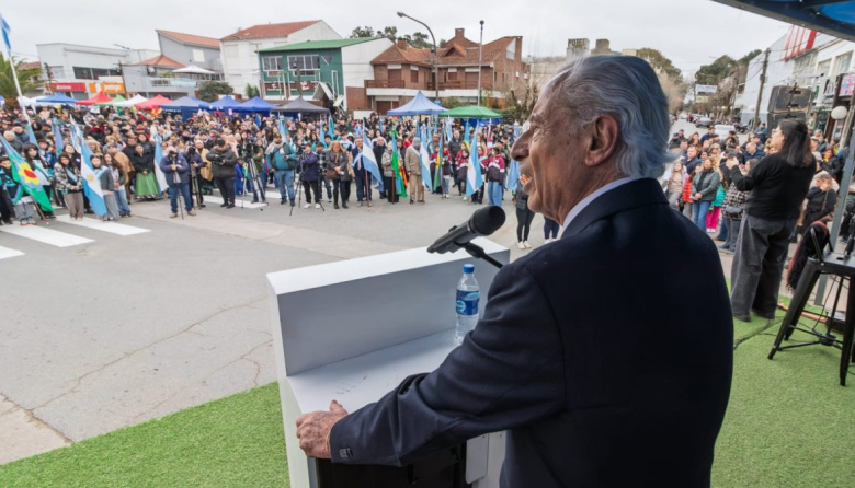 Juan de Jesús llamó a defender la soberanía y la unidad durante el homenaje a San Martín en Mar de Ajó