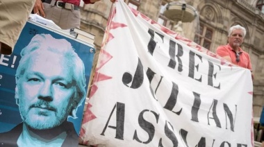 Académicos, dirigentes y sindicalistas piden a Lula que de asilo político a Assange