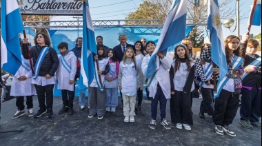 20 de Junio: 240 niñas y niños prometieron Lealtad a la Bandera